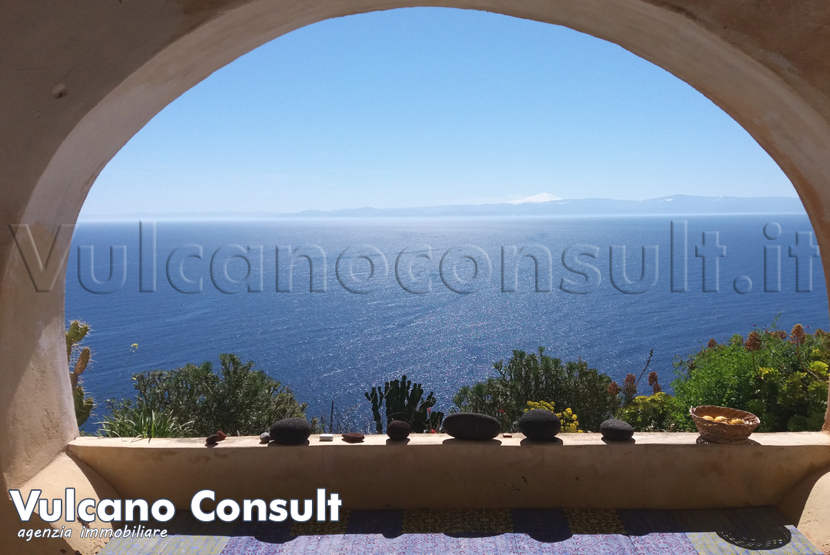 Casa Tonna alta Alicudi