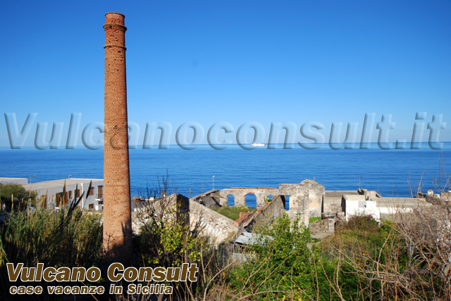 Fabbricato sul mare Acquacalda Lipari