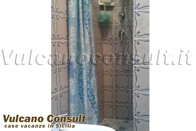 Bagno con doccia