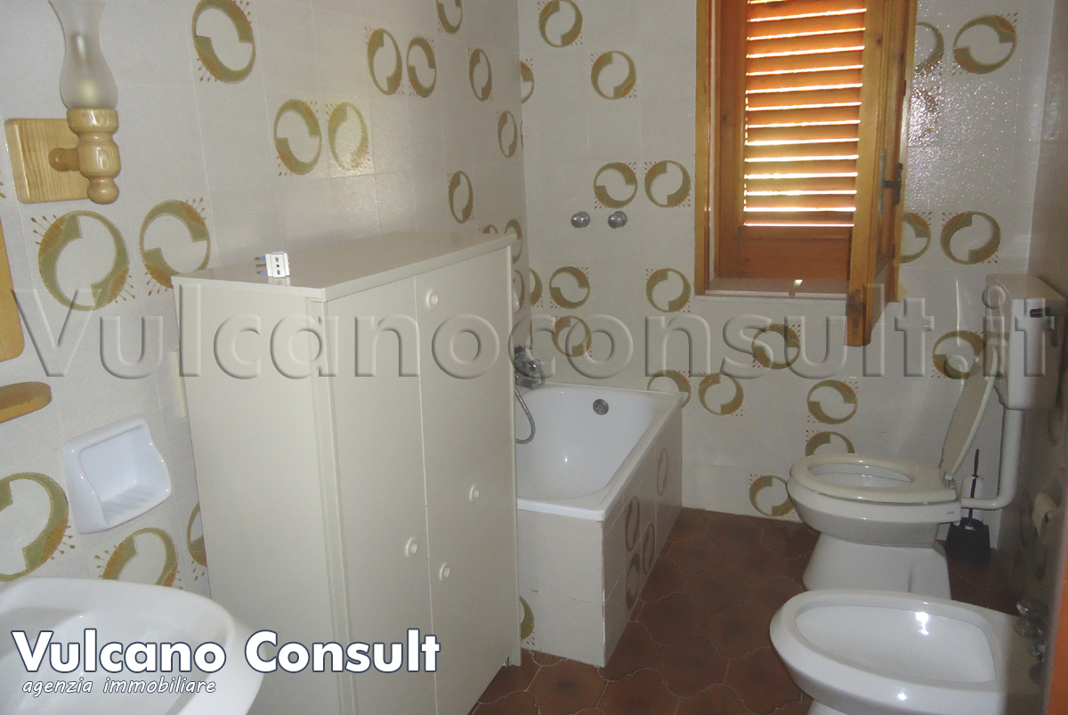 Bagno con doccia